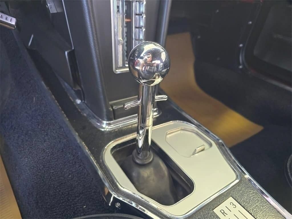 1965 Chevrolet CORVETTE Base
