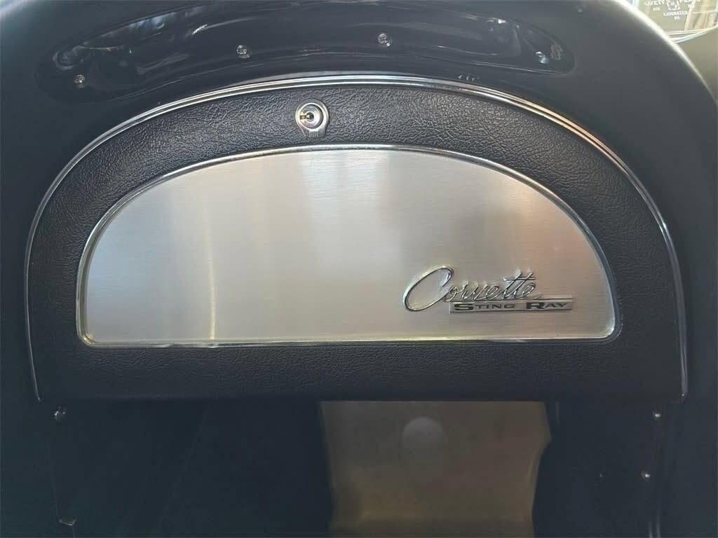 1965 Chevrolet CORVETTE Base
