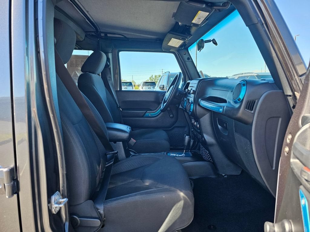 2016 Jeep Wrangler Unlimited Base