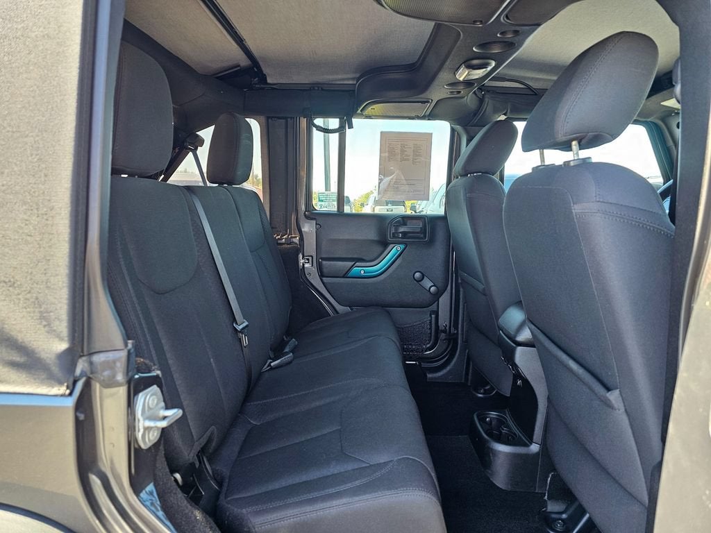 2016 Jeep Wrangler Unlimited Base