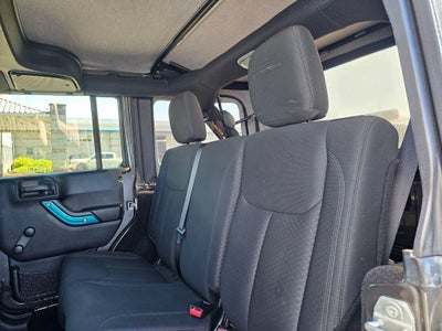 2016 Jeep Wrangler Unlimited Base