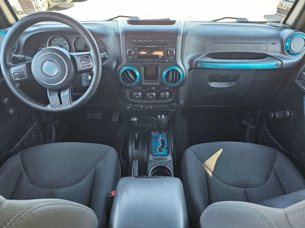 2016 Jeep Wrangler Unlimited Base