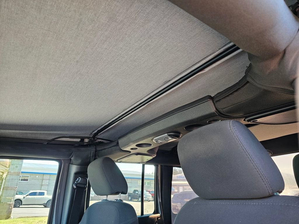 2016 Jeep Wrangler Unlimited Base