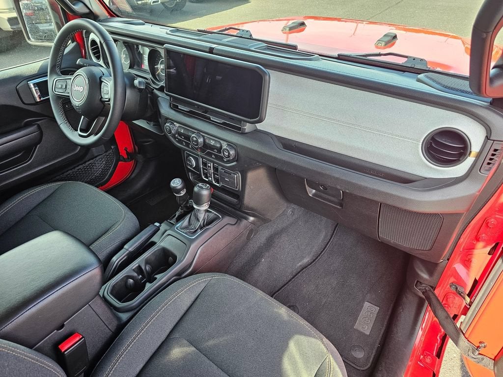 2025 Jeep Wrangler Base