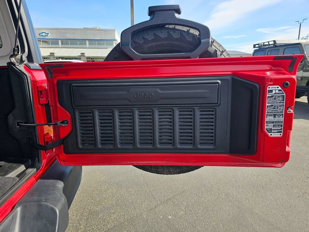 2025 Jeep Wrangler Base