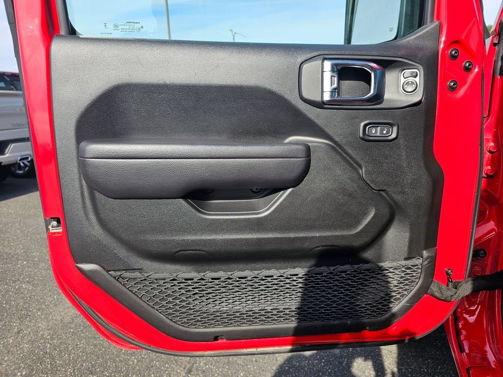 2025 Jeep Wrangler Base