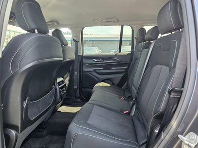 2024 Jeep Grand Cherokee Base