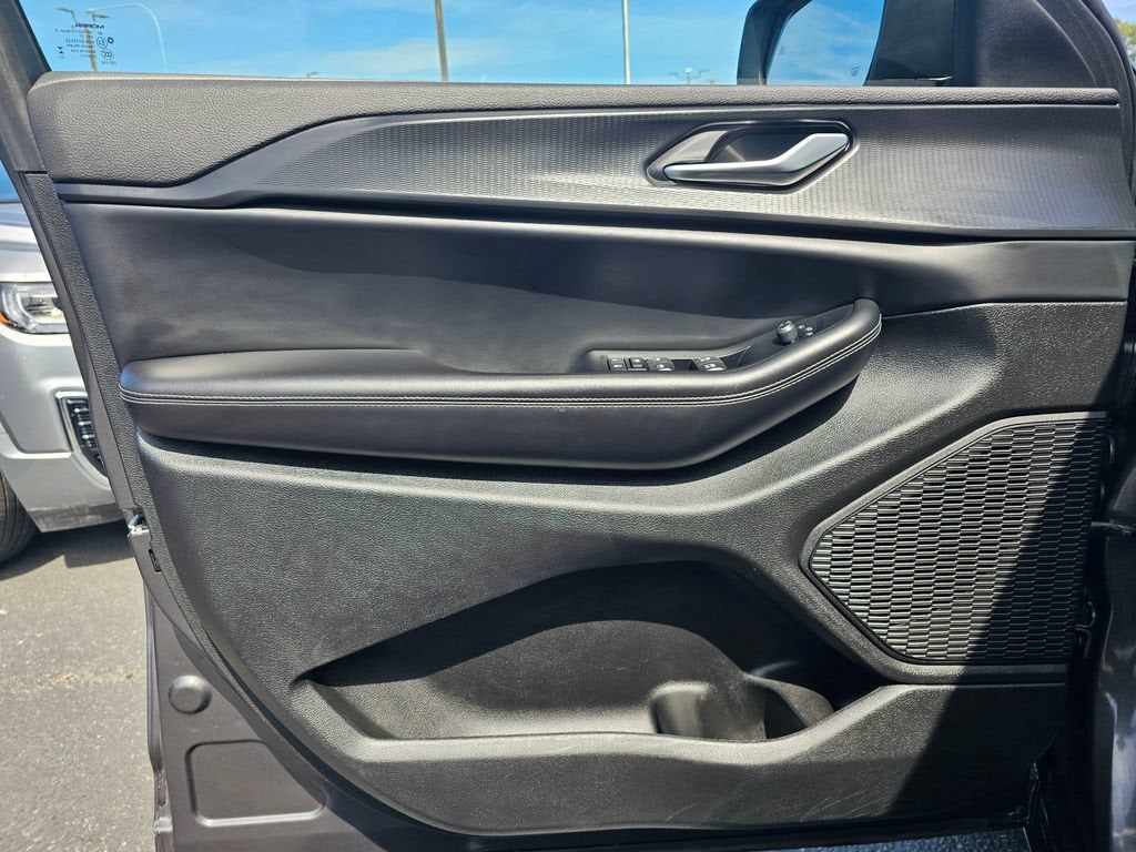 2024 Jeep Grand Cherokee Base