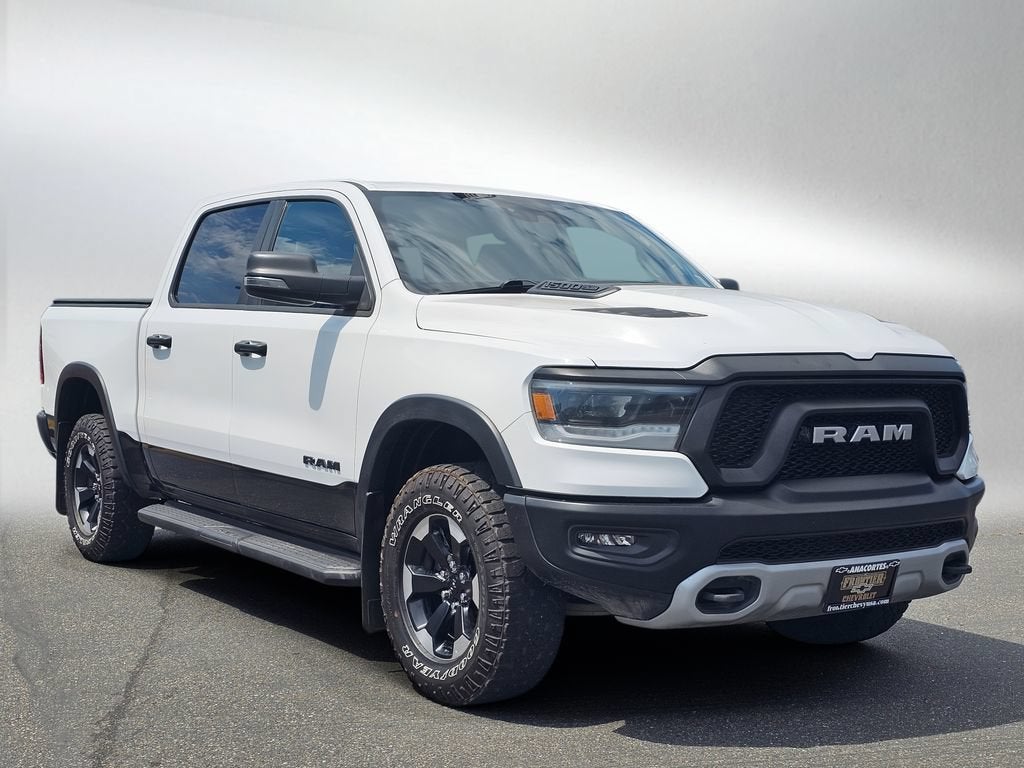 2023 RAM 1500 Base