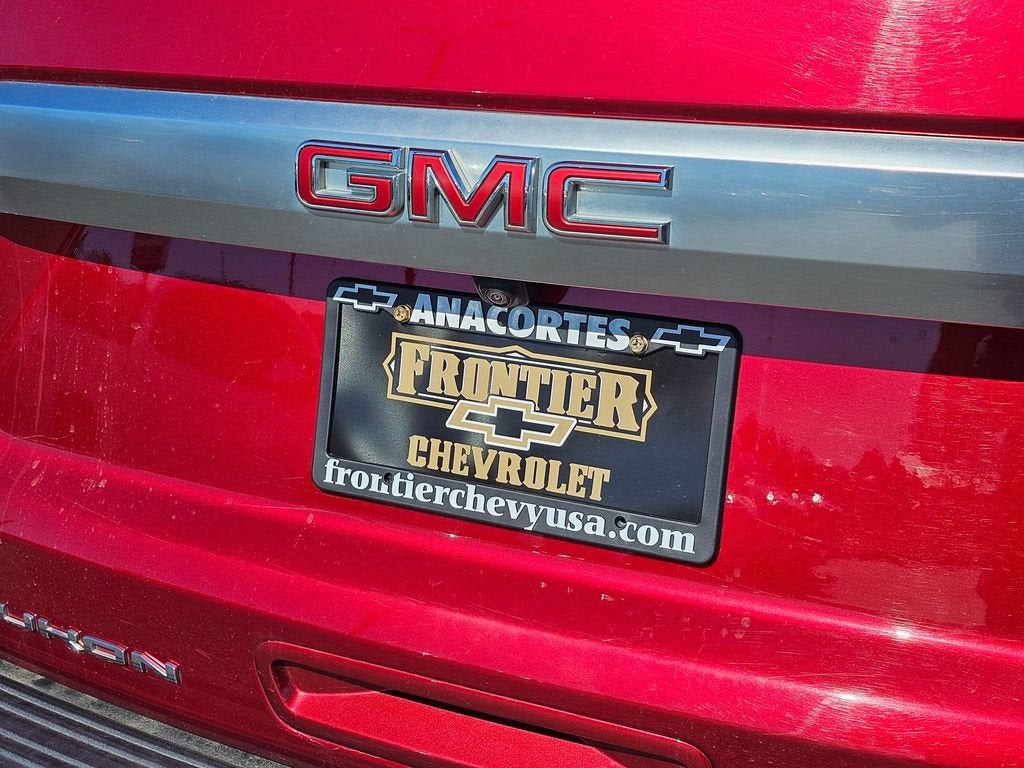 2023 GMC Yukon Base