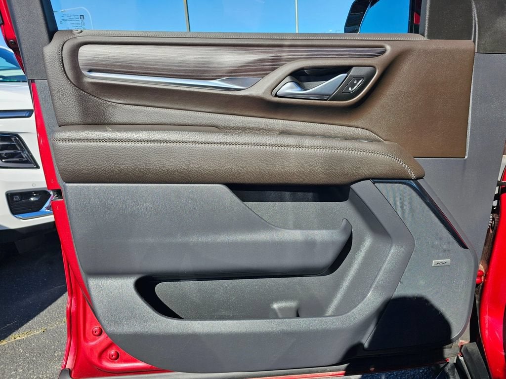 2023 GMC Yukon Base