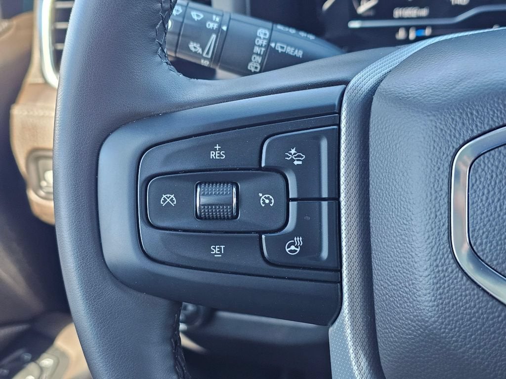 2023 GMC Yukon Base