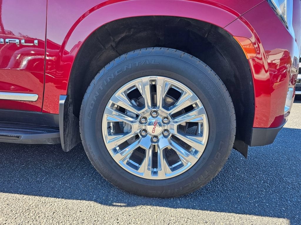 2023 GMC Yukon Base