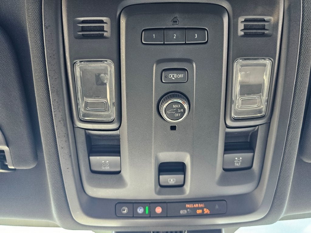 2023 GMC Yukon XL Base