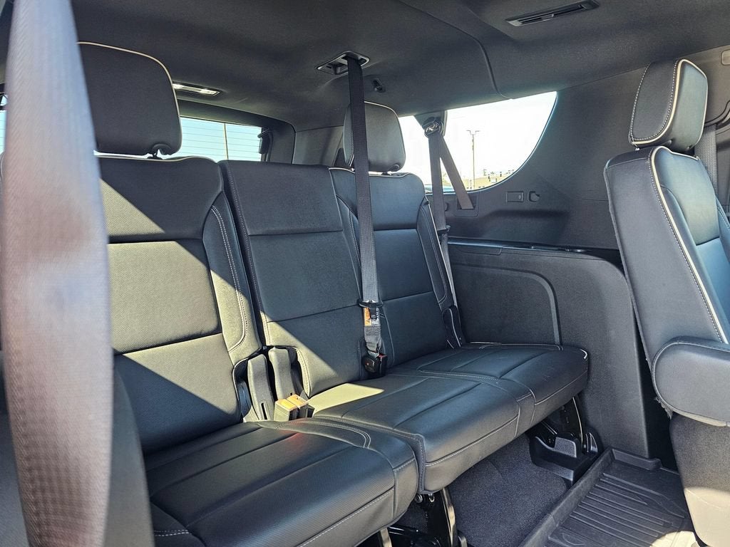 2025 GMC Yukon XL Base