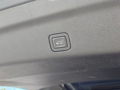 2025 GMC Yukon XL Base