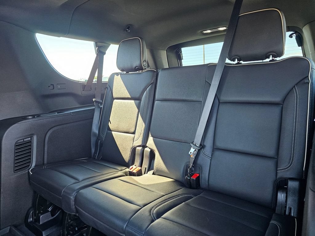 2025 GMC Yukon XL Base