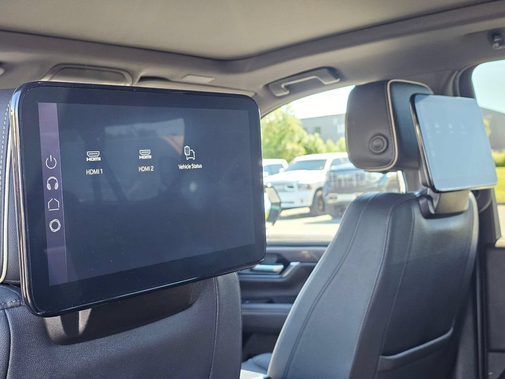 2025 GMC Yukon XL Base