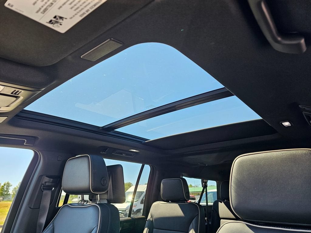 2025 GMC Yukon XL Base