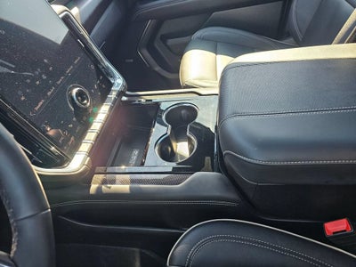 2025 GMC Yukon XL Base