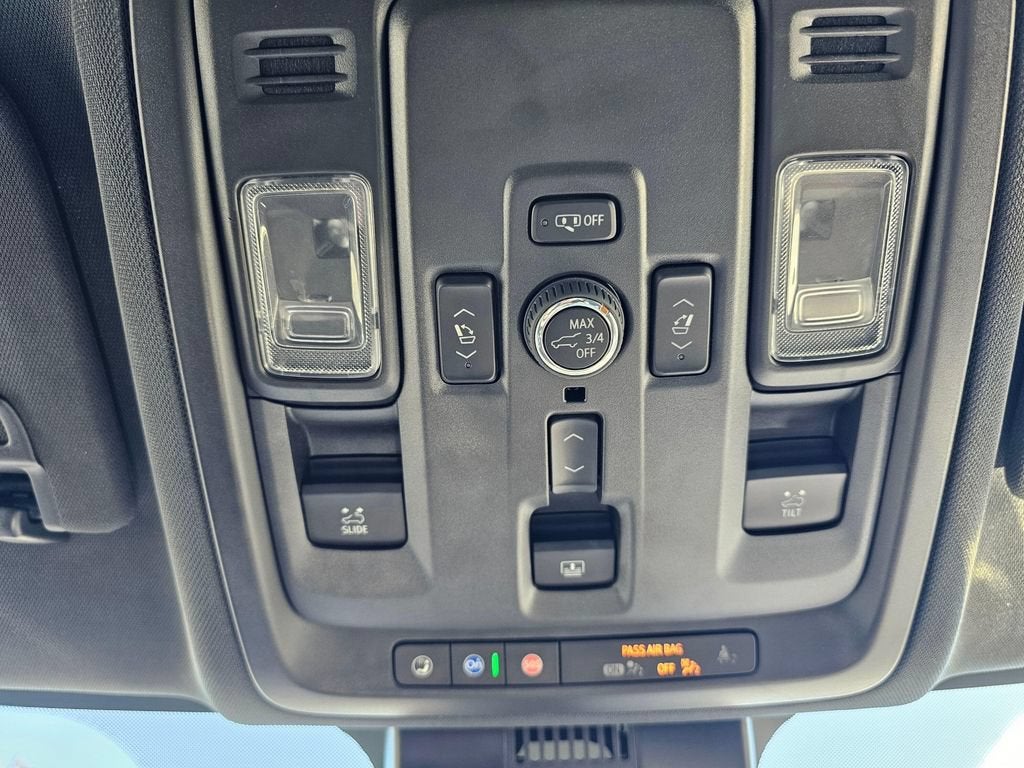 2025 GMC Yukon XL Base