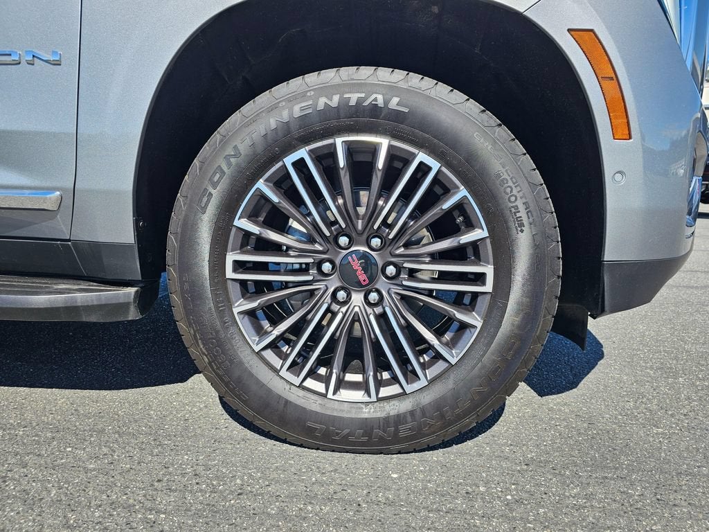 2025 GMC Yukon XL Base