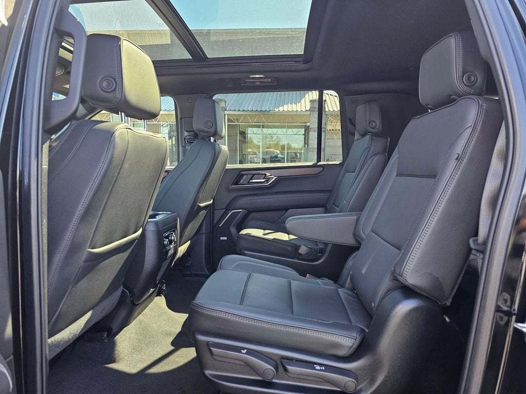 2026 GMC Yukon XL Base