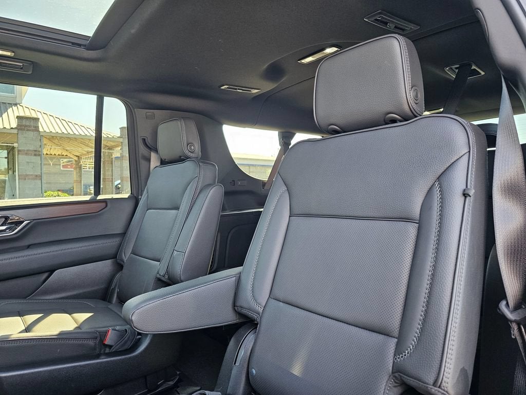 2026 GMC Yukon XL Base