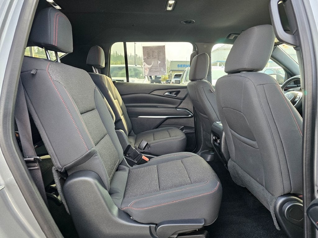 2024 Chevrolet Traverse Base