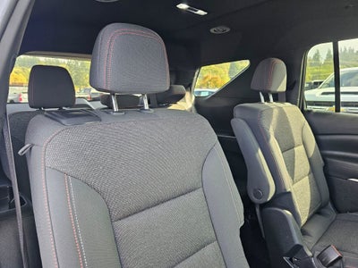 2024 Chevrolet Traverse Base