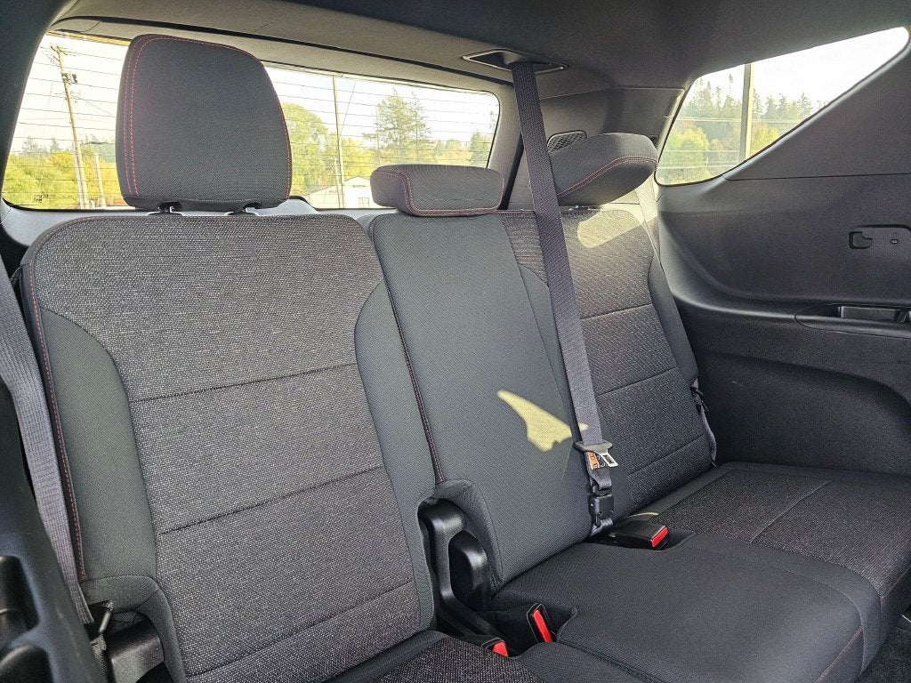 2024 Chevrolet Traverse Base