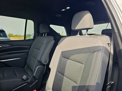 2024 Chevrolet Traverse Base