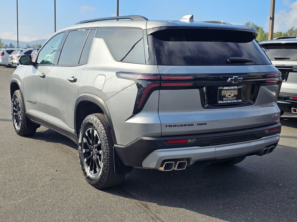 2024 Chevrolet Traverse Base