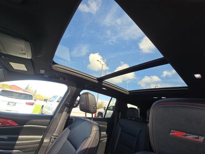 2025 Chevrolet Traverse Base