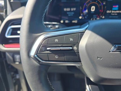 2025 Chevrolet Traverse Base