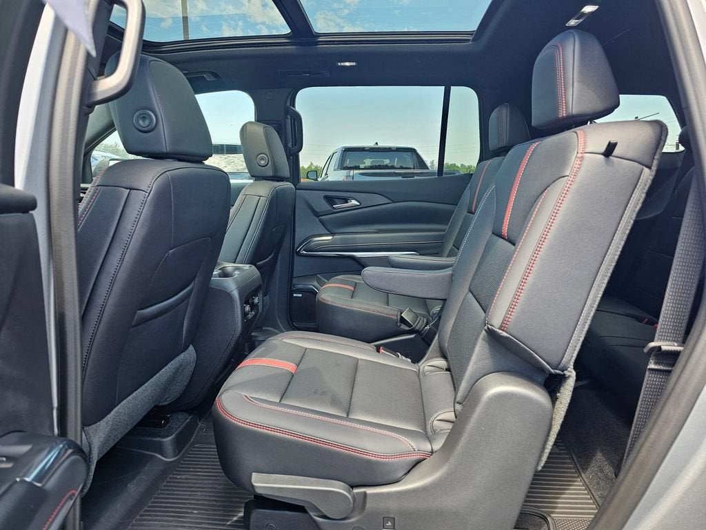 2026 Chevrolet Traverse Base
