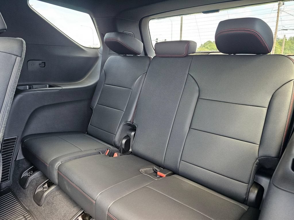 2026 Chevrolet Traverse Base