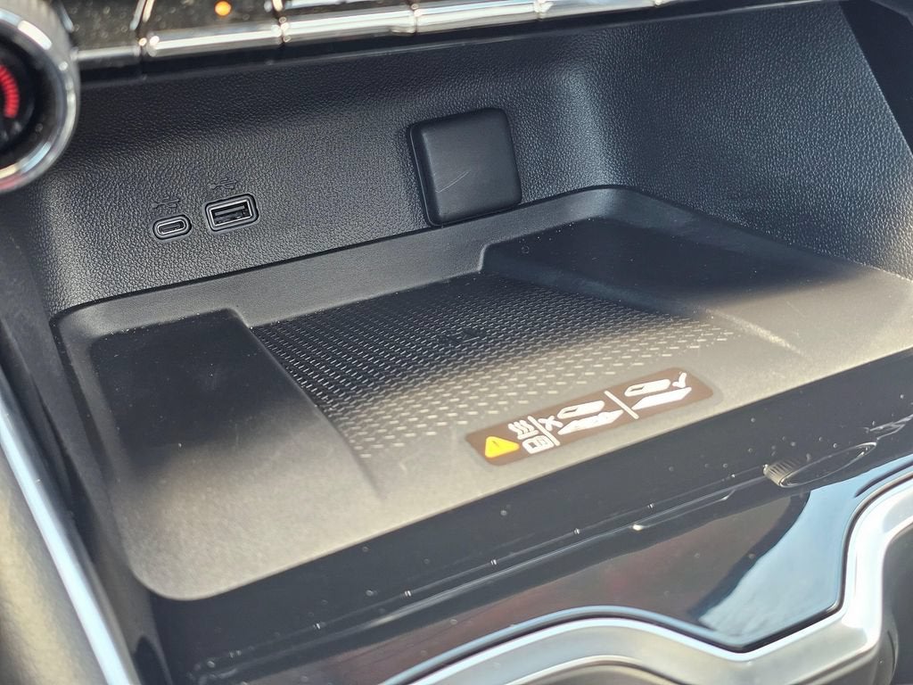 2026 Chevrolet Traverse Base