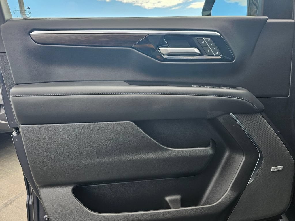 2025 Chevrolet Tahoe Base
