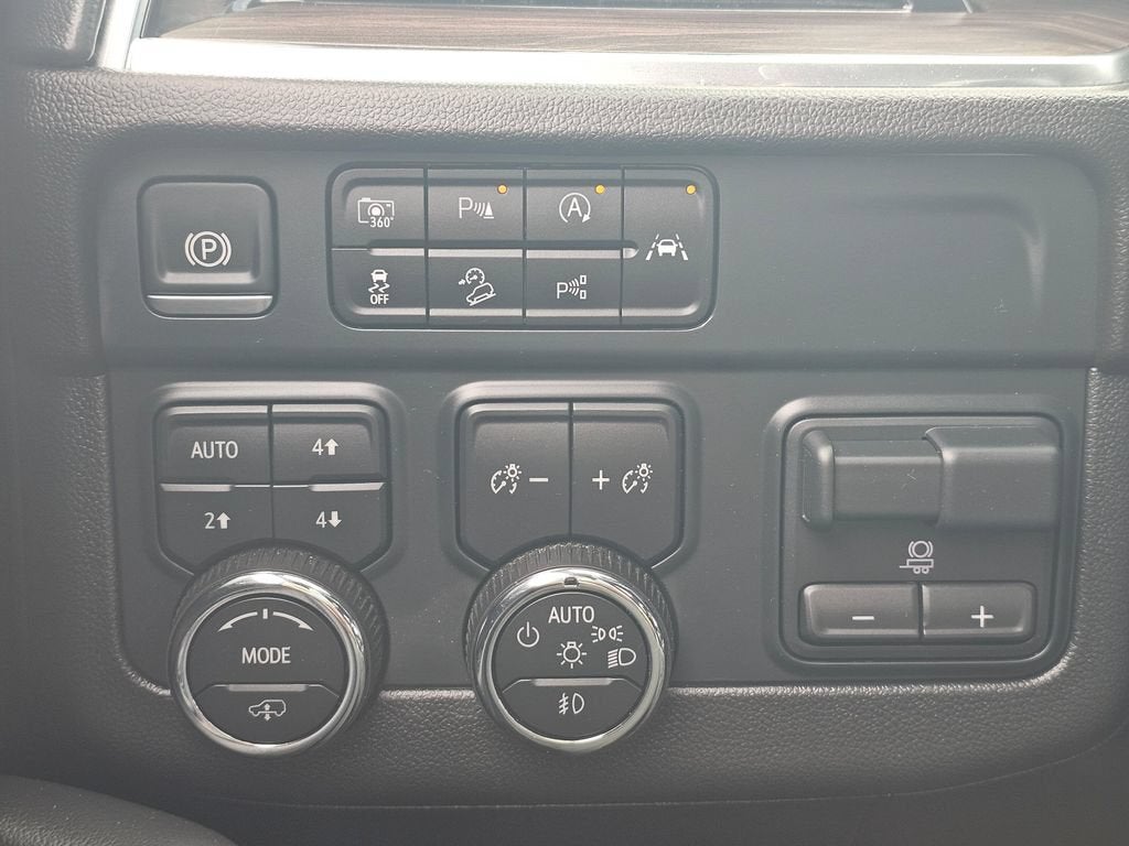 2025 Chevrolet Tahoe Base