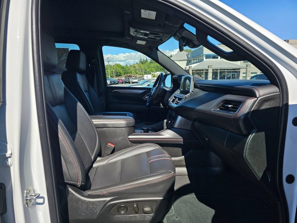 2024 Chevrolet Suburban Base