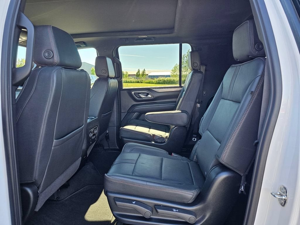 2024 Chevrolet Suburban Base