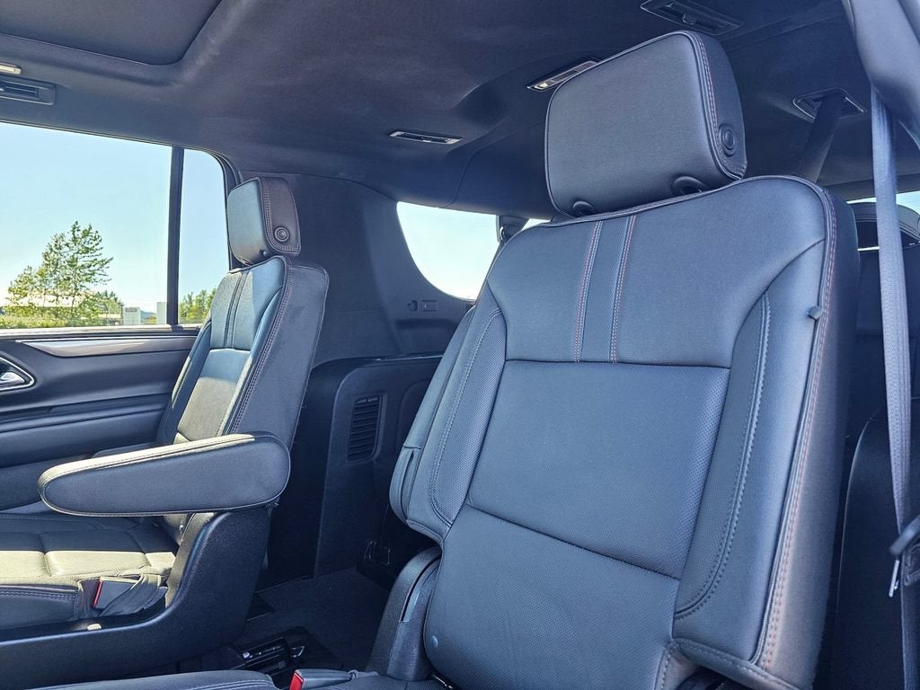 2024 Chevrolet Suburban Base