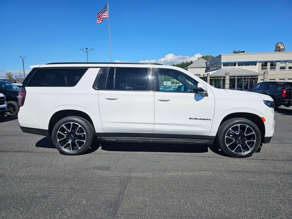 2024 Chevrolet Suburban Base