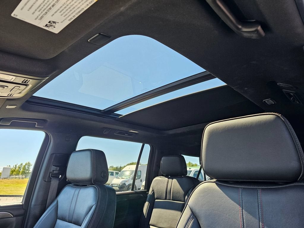 2024 Chevrolet Suburban Base