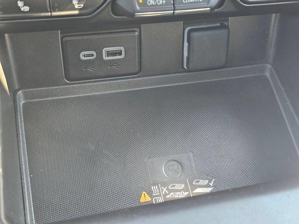 2024 Chevrolet Suburban Base