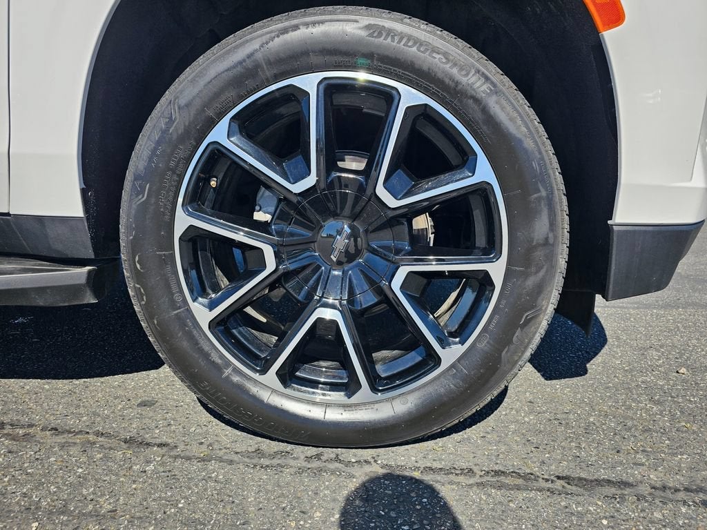 2024 Chevrolet Suburban Base