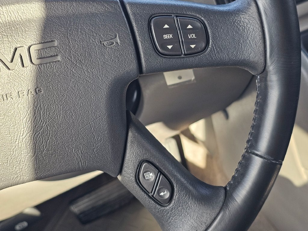2004 GMC Sierra 2500 HD Base