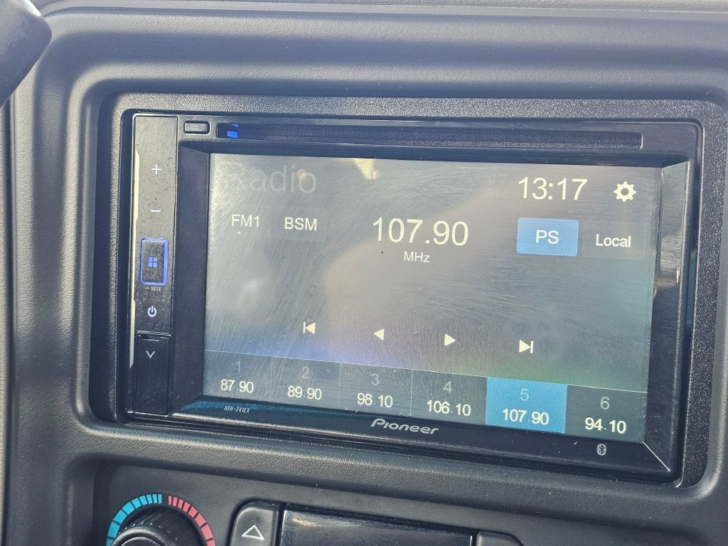 2004 GMC Sierra 2500 HD Base