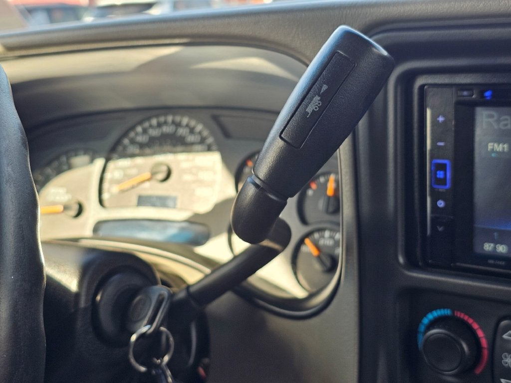 2004 GMC Sierra 2500 HD Base